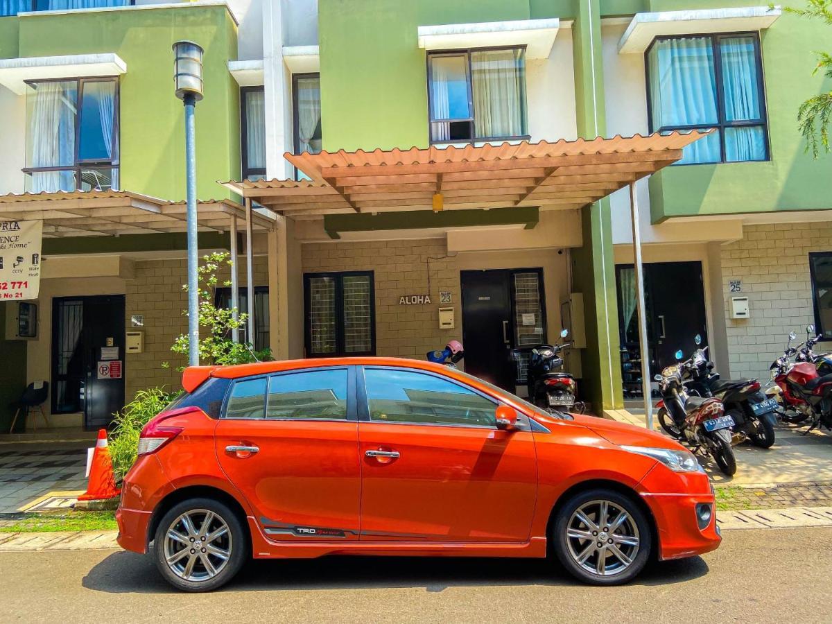 Aloha Guest House - 1 Male Only Tangerang Kültér fotó
